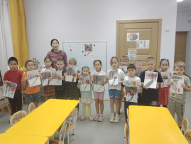 Знакомство с картиной "Лес в инее" Знакомство с картиной "Лес в инее".